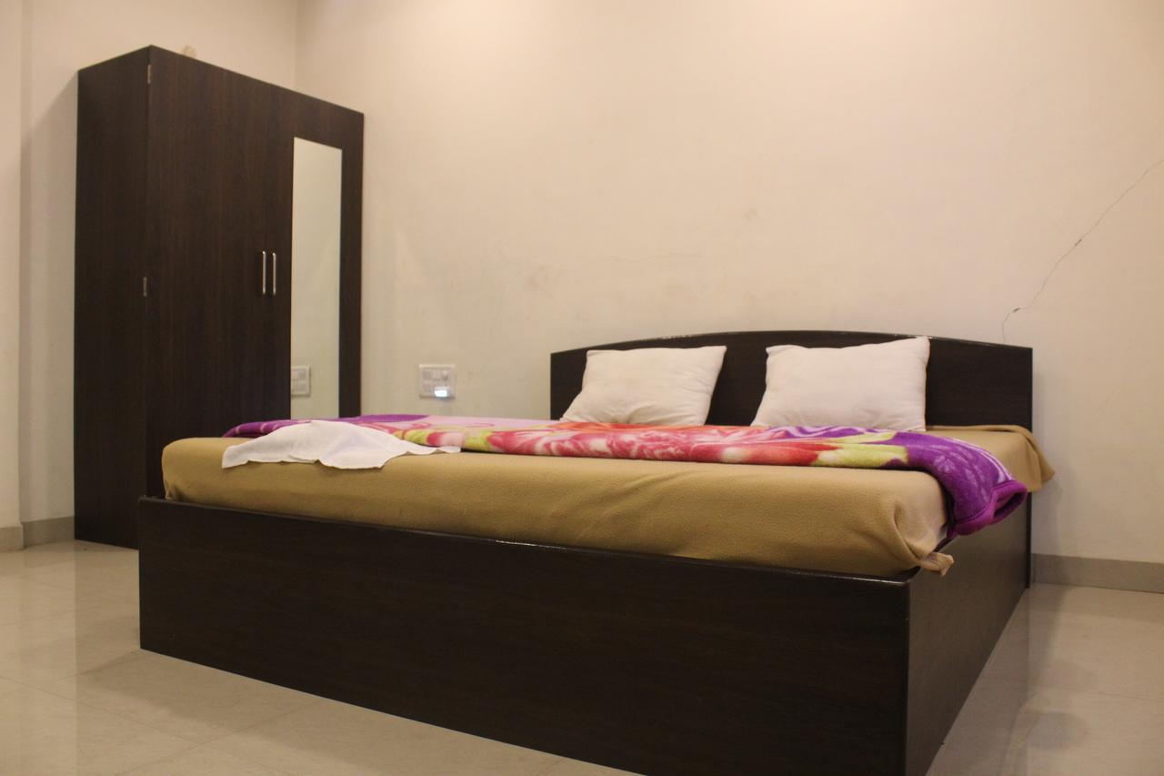 Malhar Bungalow بانتشجانى المظهر الخارجي الصورة