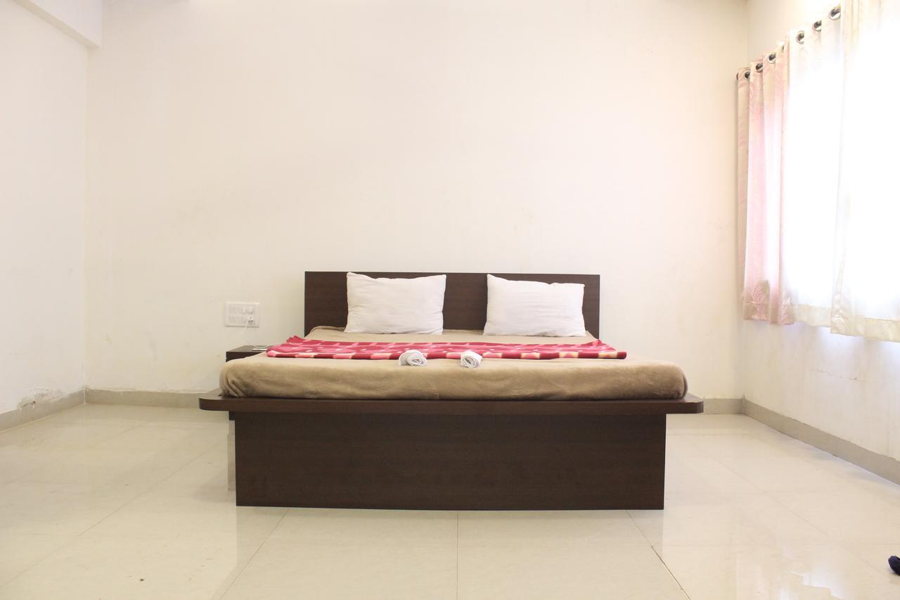 Malhar Bungalow بانتشجانى المظهر الخارجي الصورة