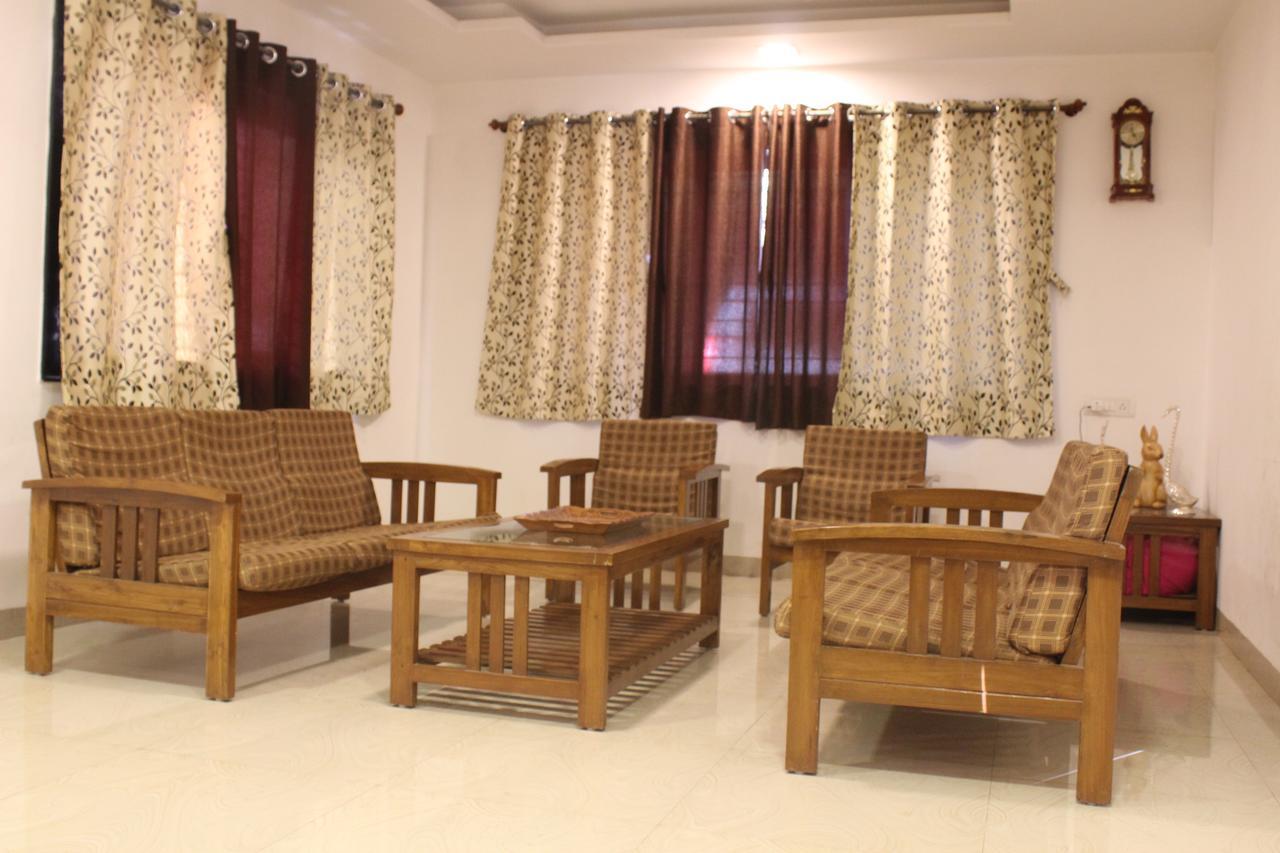 Malhar Bungalow بانتشجانى المظهر الخارجي الصورة